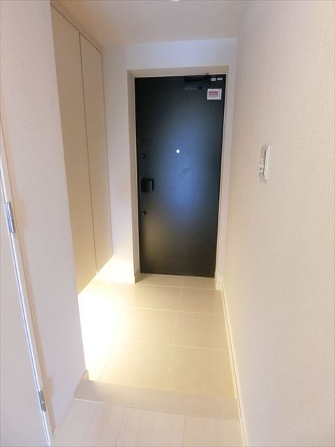 オープンレジデンシア西日暮里道灌山ヒルズ   玄関