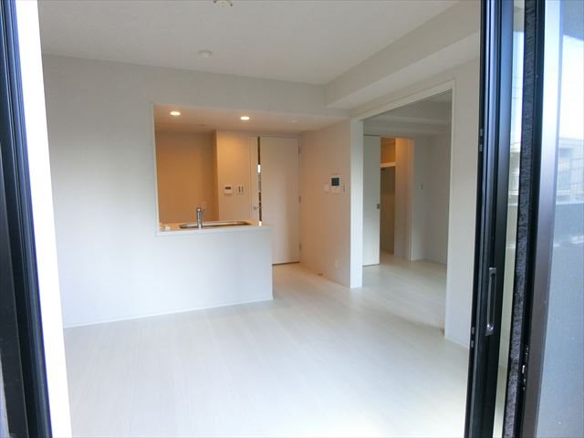 オープンレジデンシア西日暮里道灌山ヒルズ   リビング