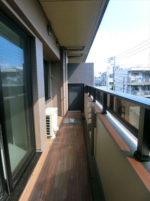 オープンレジデンシア西日暮里道灌山ヒルズ   ベランダ