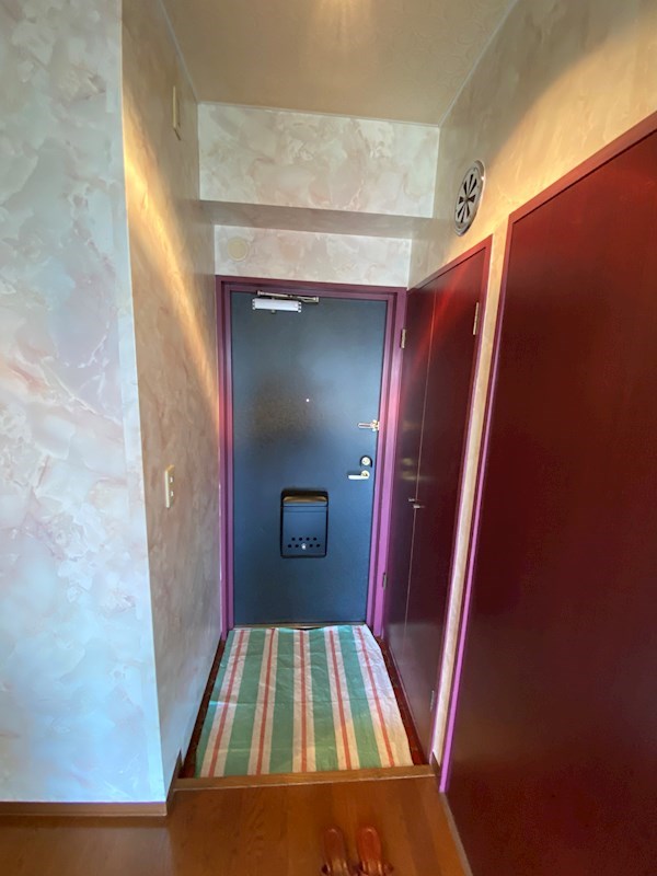 王子西ウイング 玄関