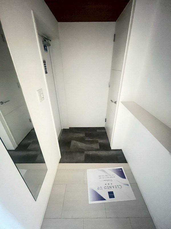 レジディア町屋 玄関