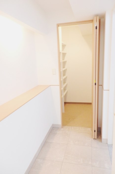 ロイヤルパークスシーサー 玄関