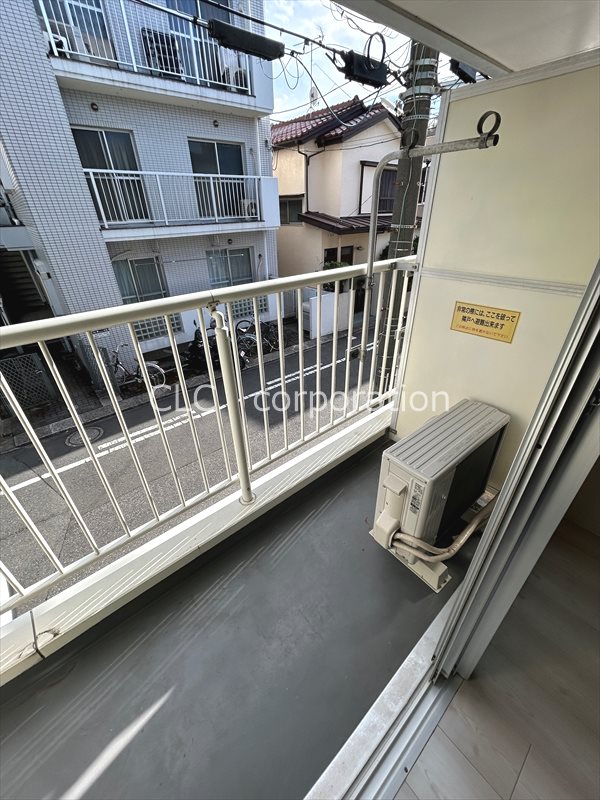 モア３ ベランダ