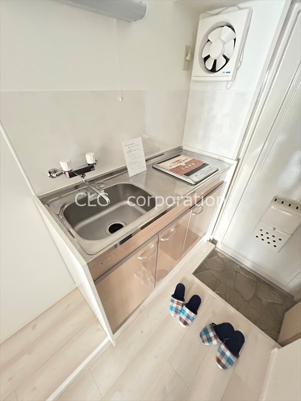 モア３ キッチン