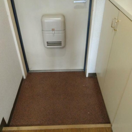 カザルス・スクエア 玄関