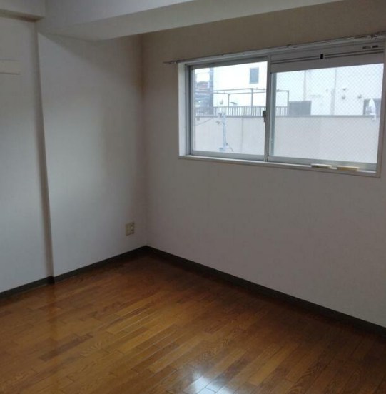 カザルス・スクエア リビング