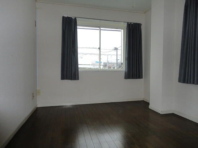 栄華ブリッジハウス リビング