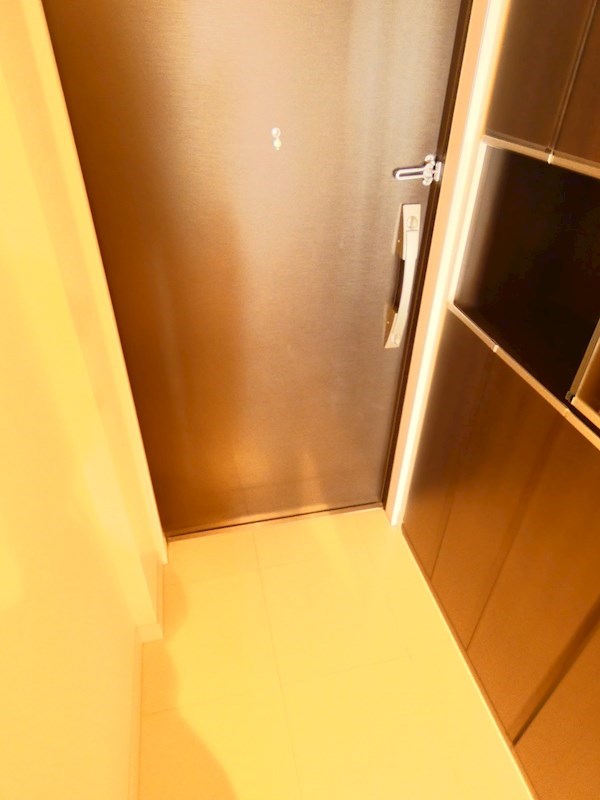 リビオ北千住 玄関