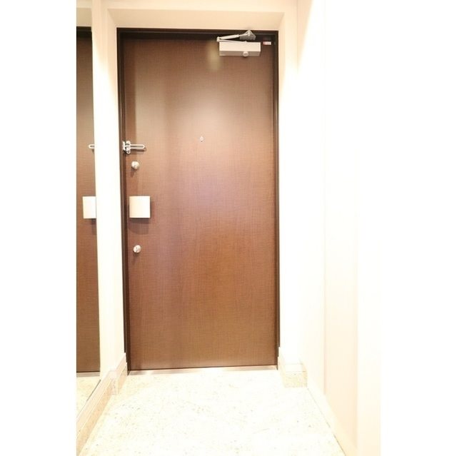 デルックス田端 玄関