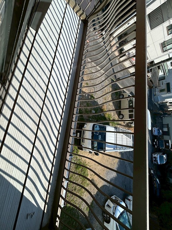 梅田６丁目貸家 ベランダ