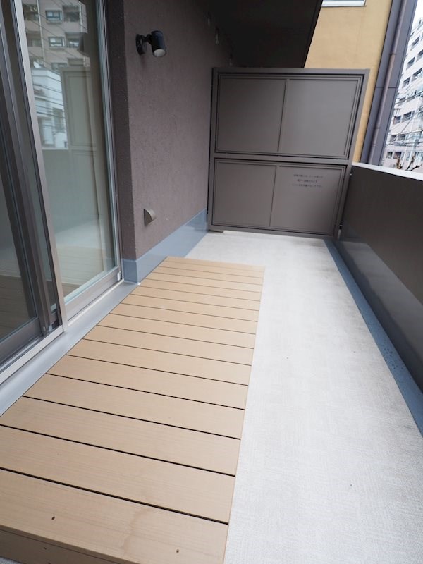 クレヴィアリグゼ日暮里根岸   ベランダ