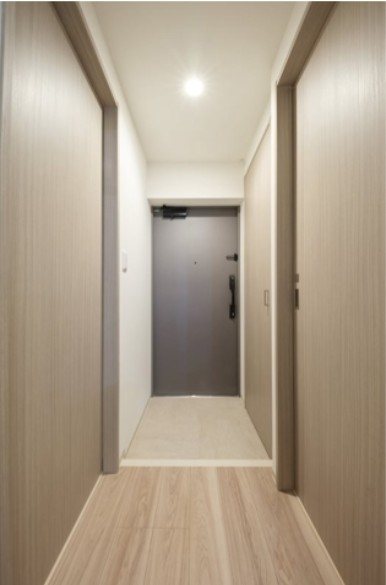 ドゥーエ入谷 玄関