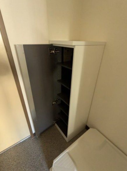 アレックス日乃本 玄関