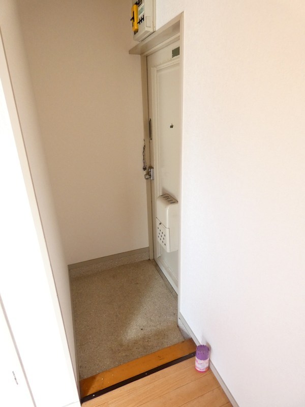 エースハイツ 玄関