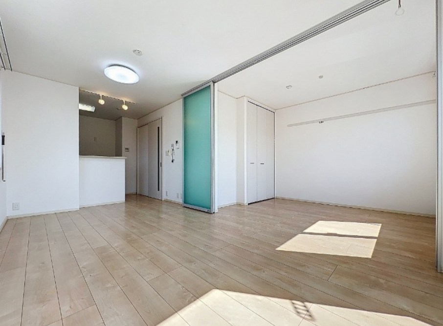 ブルー・イン・スカイ・シティ その他6