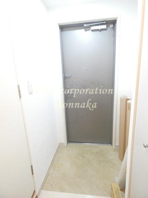 カナーリス月島 玄関