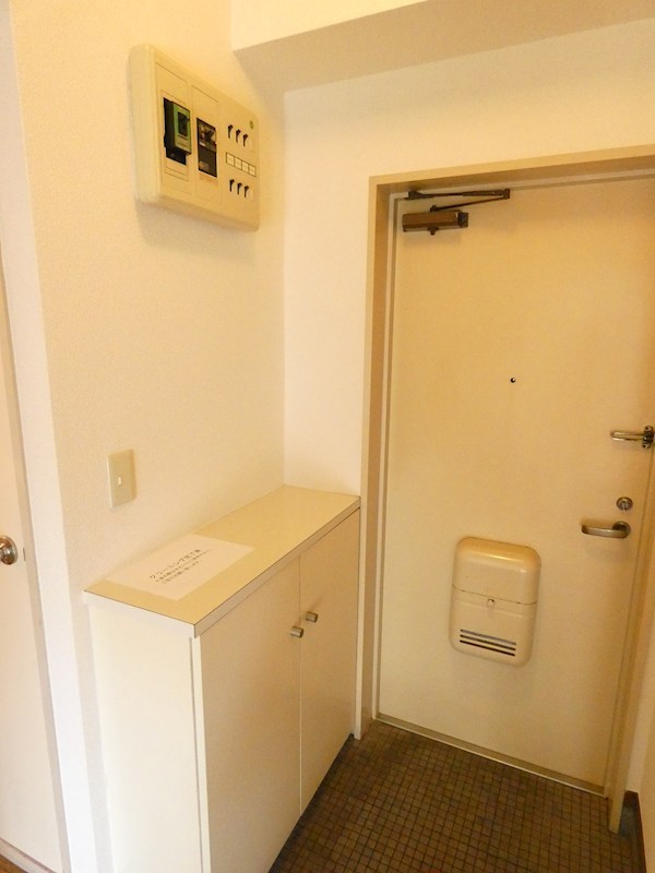 ＮＡＧＡＯ　ＢＬＤＧ． 玄関