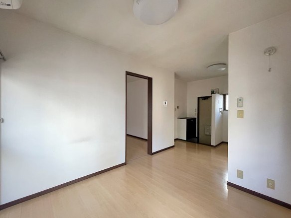 クレール加納B リビング