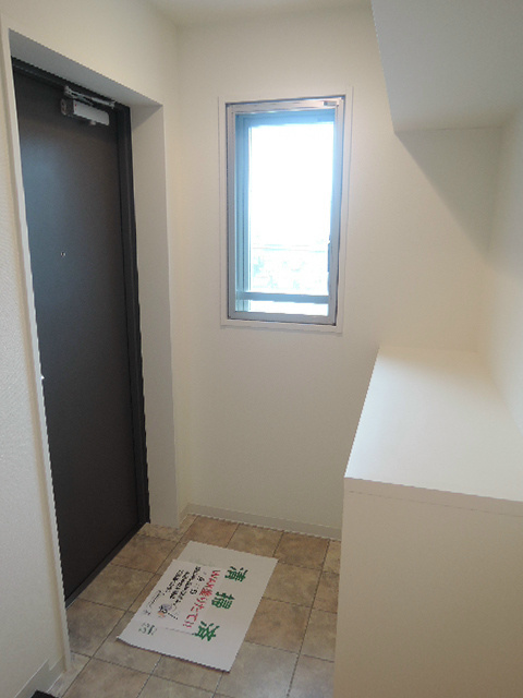 ラフィーネＳ 玄関