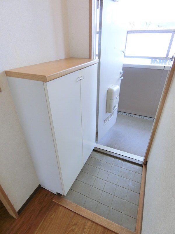 シティハイムスピカ 玄関