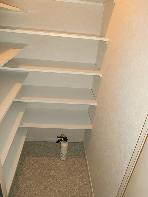 ロイヤルＫＪ 玄関