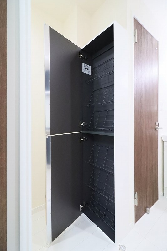 グランクオール西綾瀬2丁目 玄関