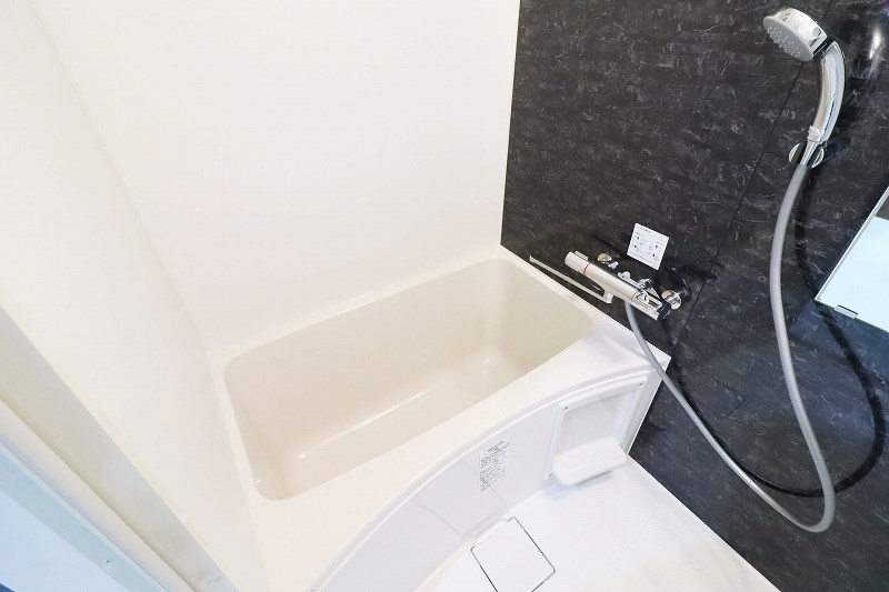 グランクオール西綾瀬2丁目 風呂画像