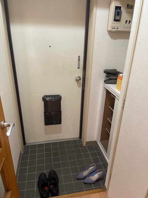 アゼリアコート 玄関