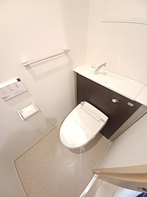 アビタ・ヴァン  その他1