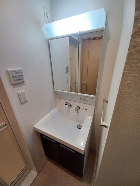 アビタ・ヴァン  その他3