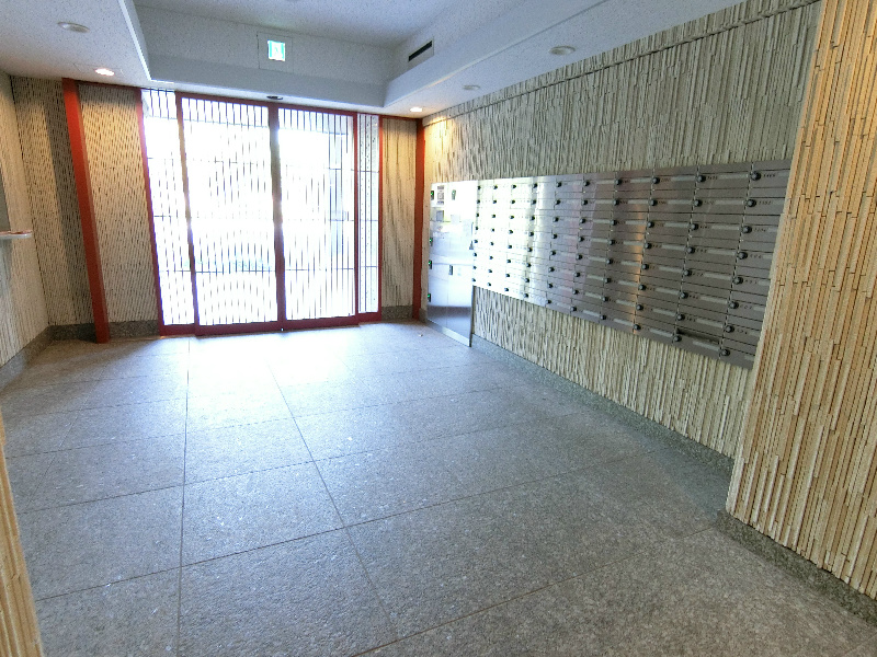 アビタ・ヴァン  その他6