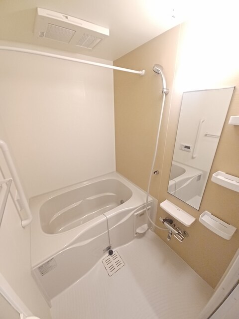 アビタ・ヴァン  風呂画像