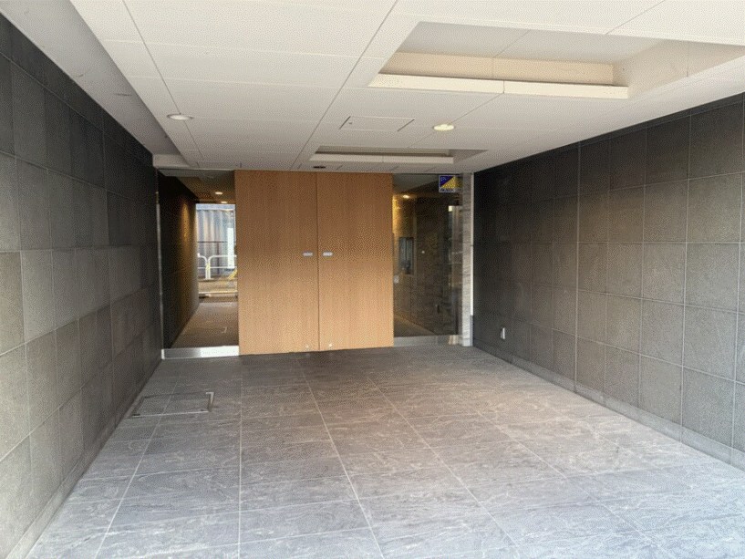 パレステージ西新井みどり公園 玄関