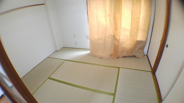 新井ビル ベッドルーム