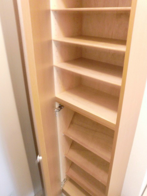 トリム船堀 玄関