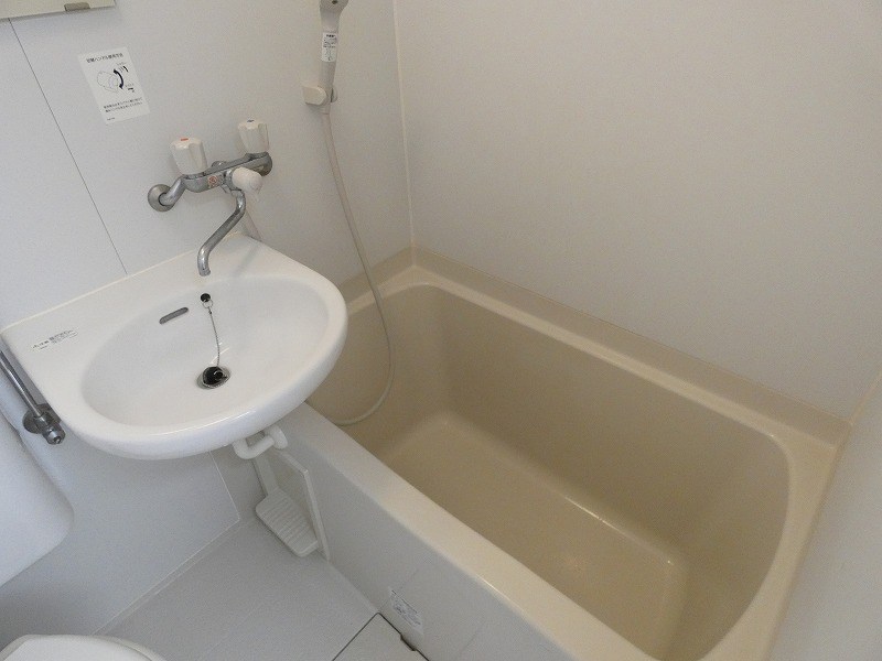 カーサ第３宇喜田５号棟 風呂画像