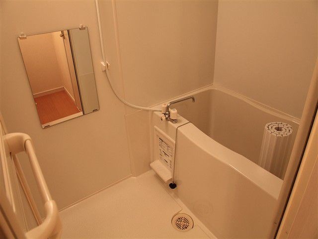 ボナール  風呂画像