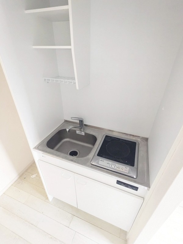 アッヴェニーレ キッチン