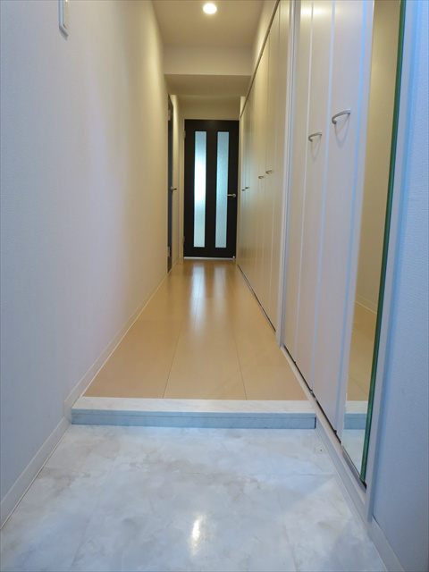 ブロッカート 玄関