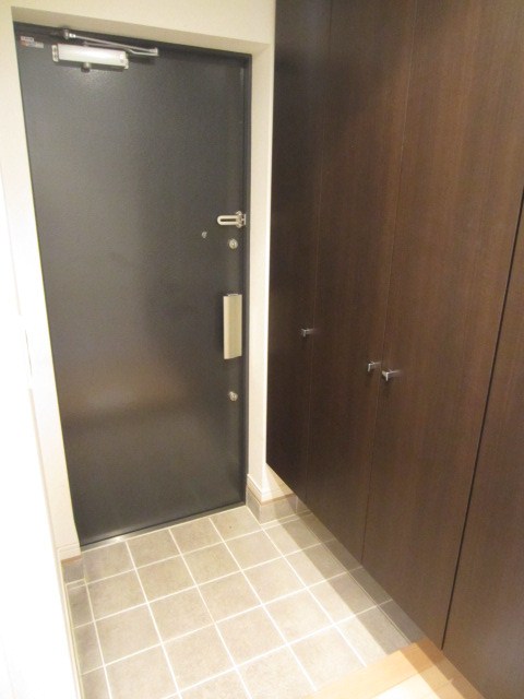 Ｓ－ＡＮＮＥＸ    玄関