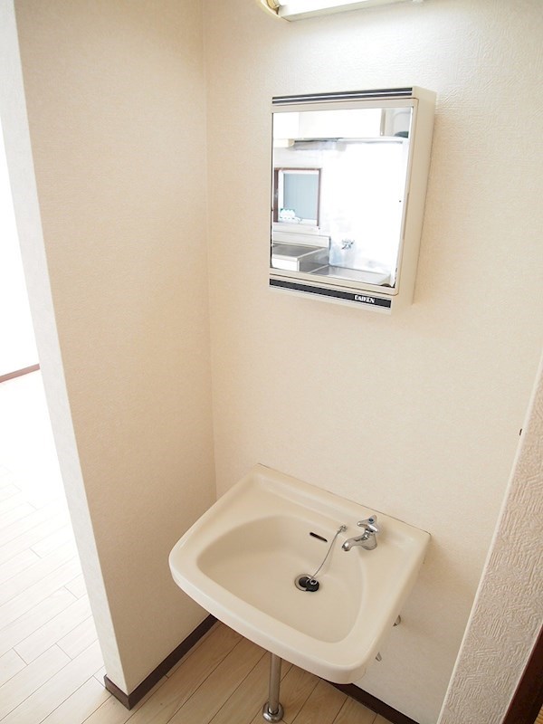 コートアオイ その他6