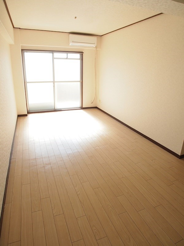 コートアオイ その他11