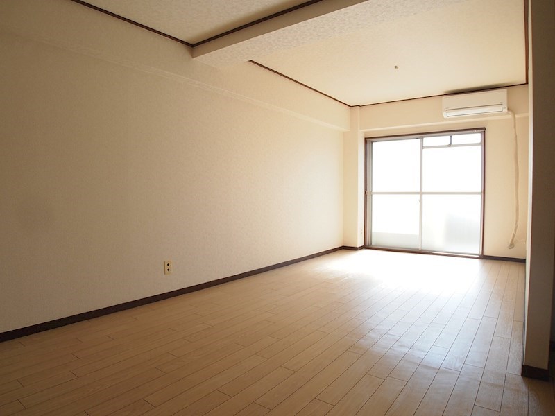 コートアオイ その他12