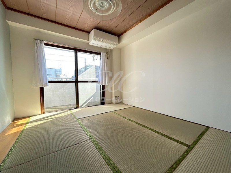 日野ビル ベッドルーム