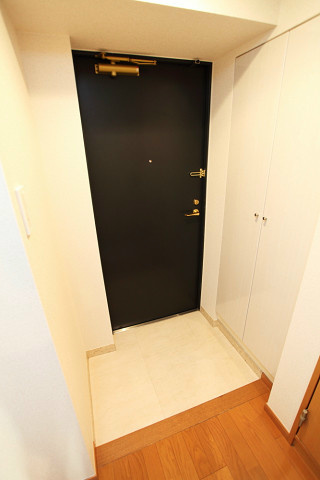 日本橋ファーストレジデンス  玄関