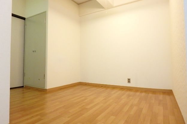 パール仲町マンション リビング