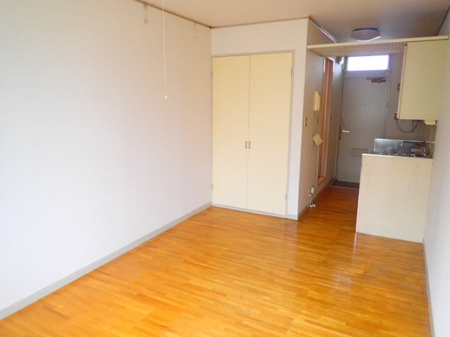 ツインハイツ秋山２ リビング