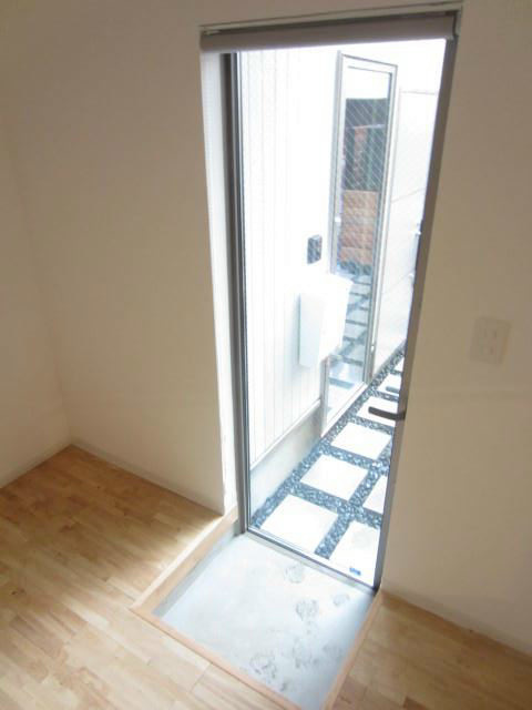 coco garden　北千住 玄関