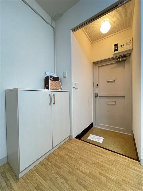 ウオズミマンション 玄関