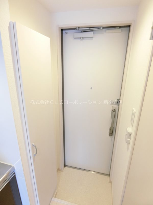 リブリ・サンライズ新小岩 玄関